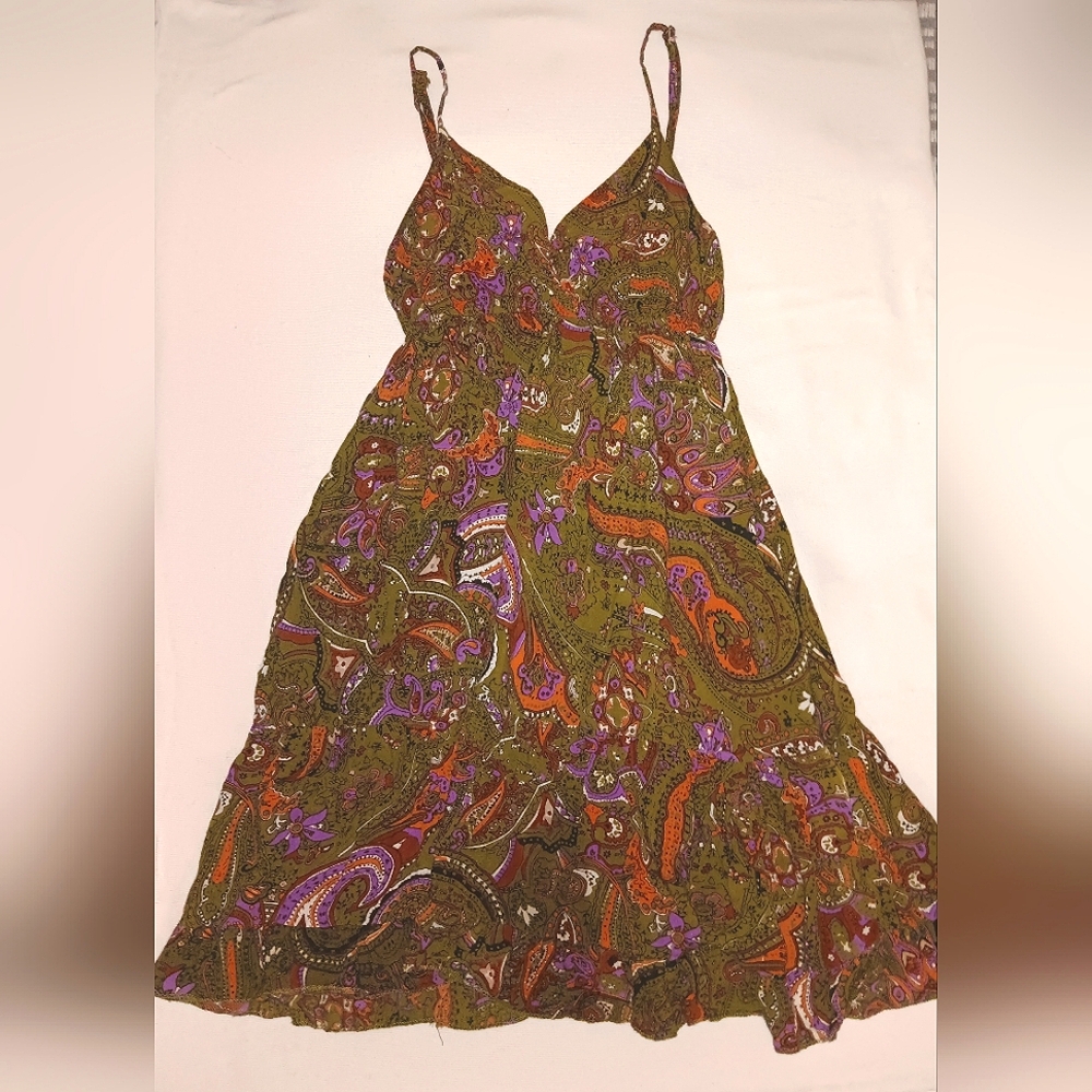 Forever 21 - Women's Summer Dress, strappy V cut, Olive Green, size M